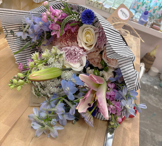 Arrangement Field Bouquet