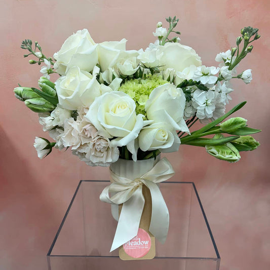Arrangement - Ivory & Organic Greens