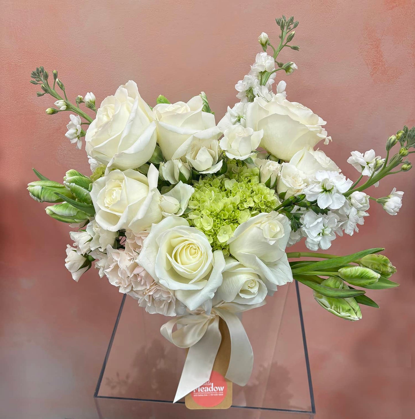 Arrangement - Ivory & Organic Greens